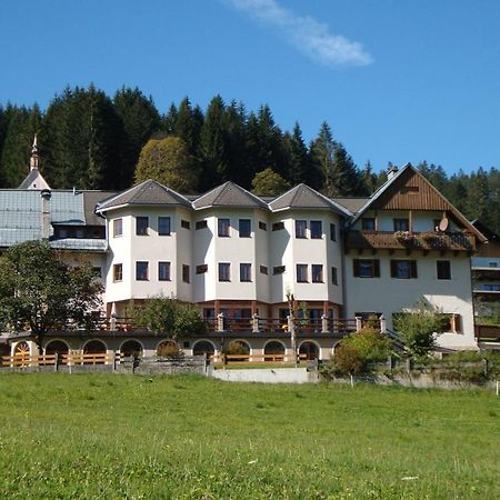 Haus Der Begegnung Hotel Гозау Екстериор снимка
