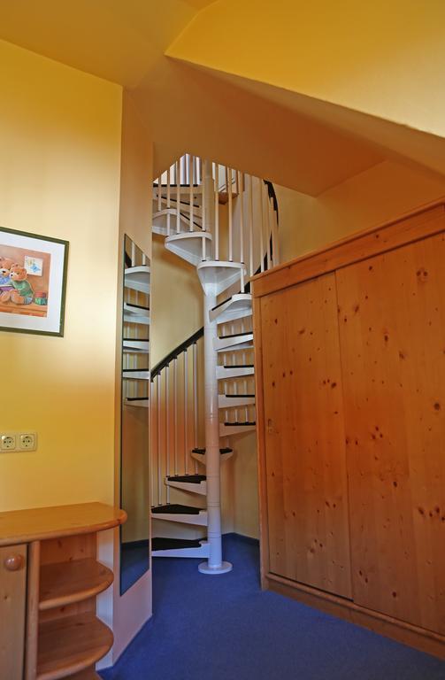 Haus Der Begegnung Hotel Гозау Екстериор снимка