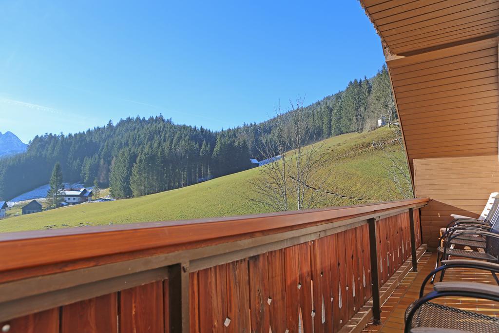 Haus Der Begegnung Hotel Гозау Екстериор снимка
