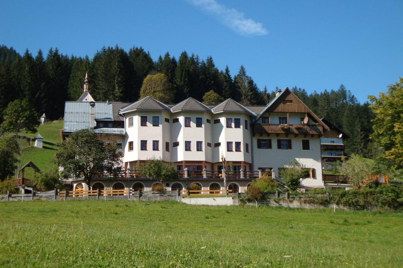 Haus Der Begegnung Hotel Гозау Екстериор снимка