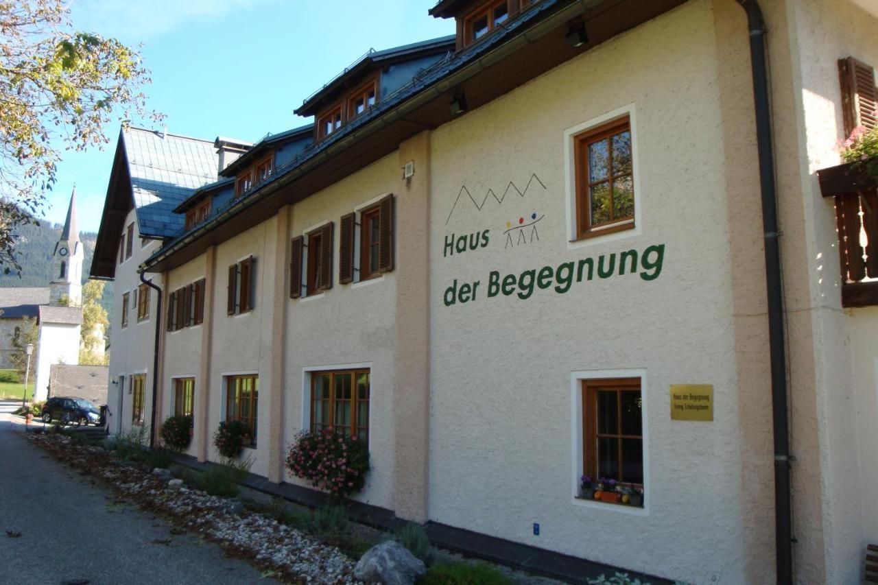Haus Der Begegnung Hotel Гозау Екстериор снимка
